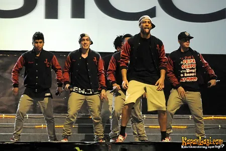Foto Justice Crew