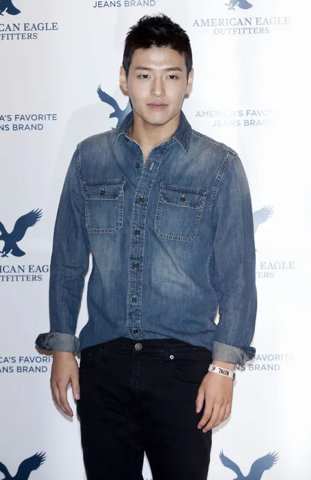 Foto Kang Ha Neul