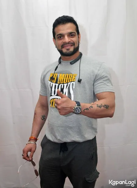 Foto Karan Patel Raman