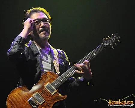 Foto Kazumi Watanabe