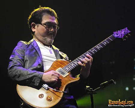 Foto Kazumi Watanabe