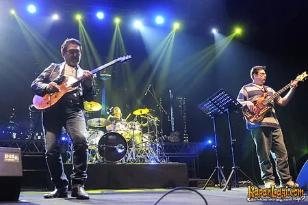 Foto Kazumi Watanabe