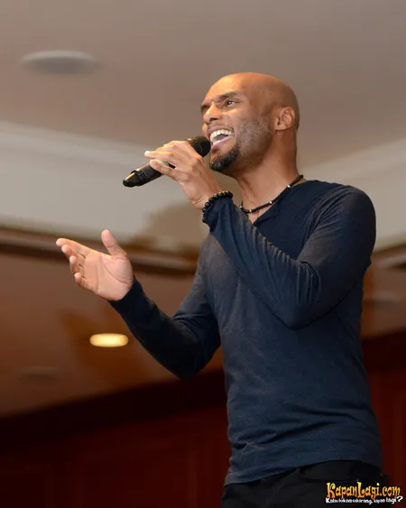 Foto Kenny Lattimore