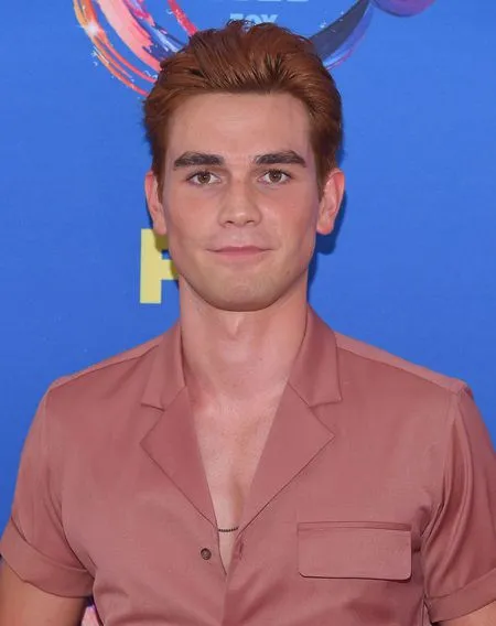 Foto Kj Apa