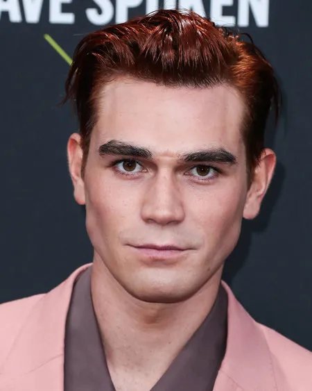 Foto Kj Apa