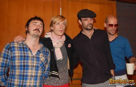 Foto Kula Shaker