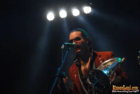 Foto La Caravane Passe