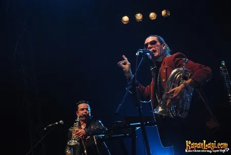 Foto La Caravane Passe