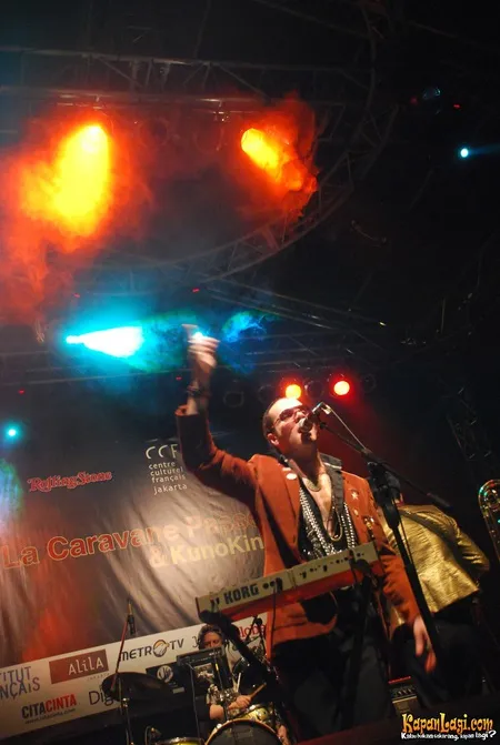 Foto La Caravane Passe