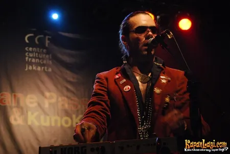 Foto La Caravane Passe