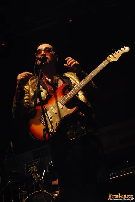 Foto La Caravane Passe