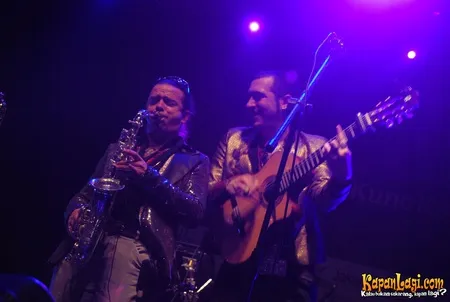 Foto La Caravane Passe