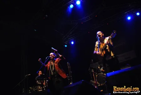 Foto La Caravane Passe