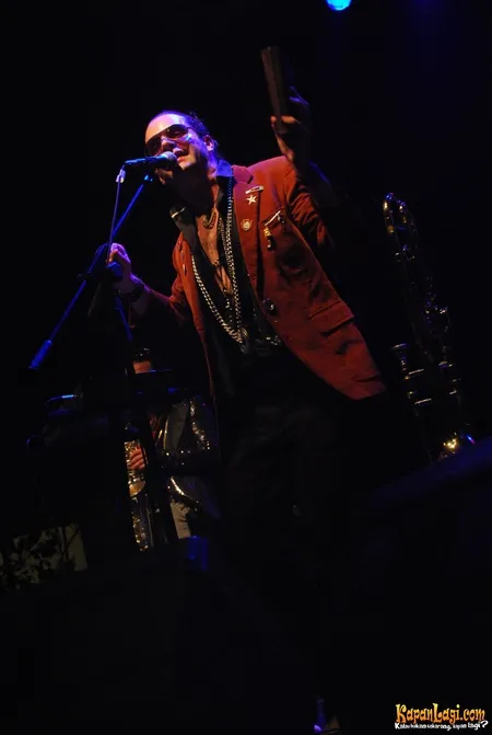 Foto La Caravane Passe