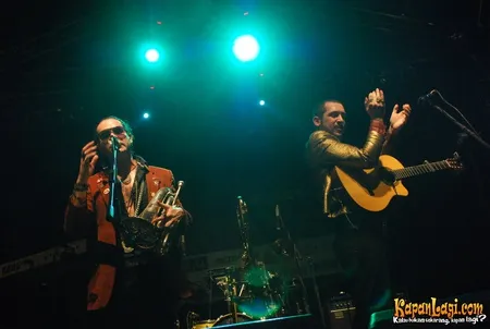 Foto La Caravane Passe