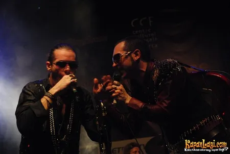 Foto La Caravane Passe