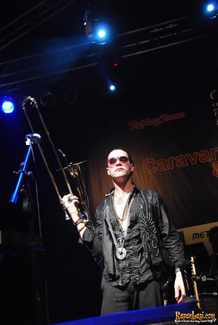 Foto La Caravane Passe