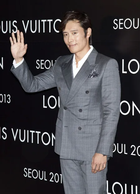 Foto Lee Byung Hun