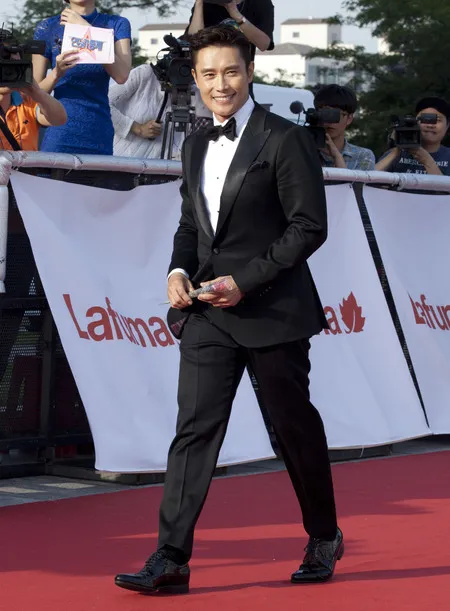 Foto Lee Byung Hun