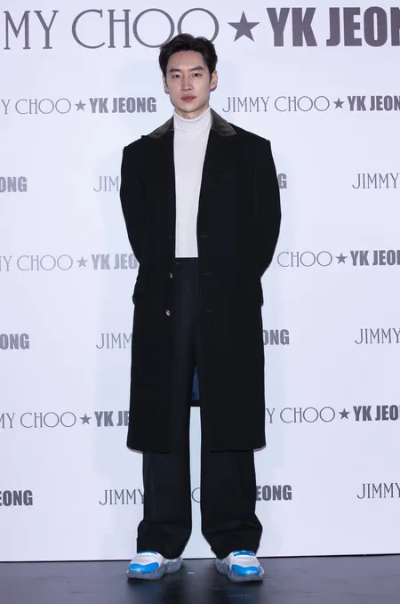 Foto Lee Je Hoon