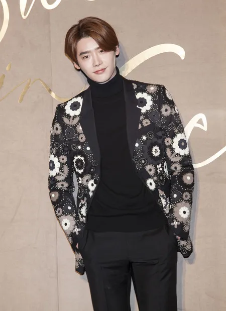 Foto Lee Jong Suk