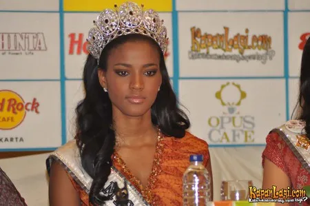 Foto Leila Lopes