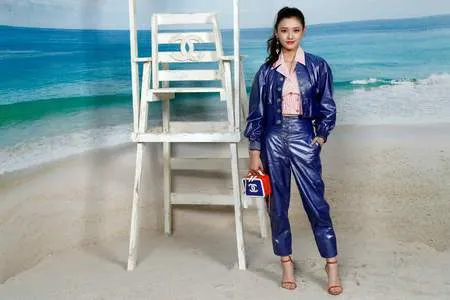 Foto Lin Yun