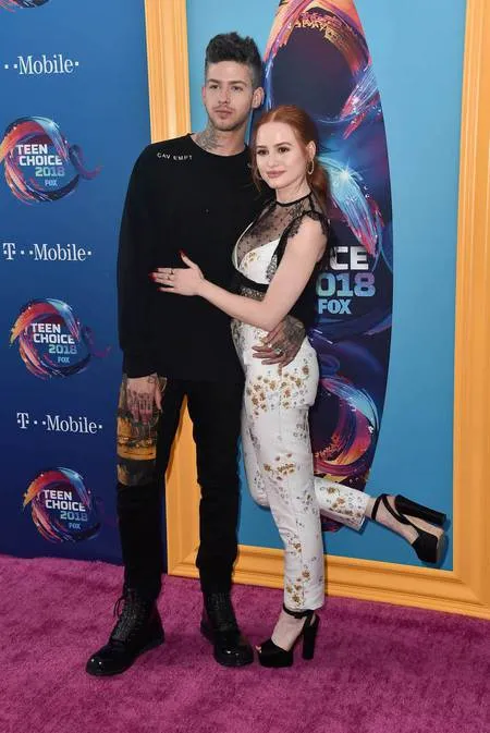Foto Madelaine Petsch