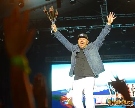 Foto Mark Calderon Color Me Badd