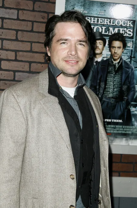 Foto Matthew Settle