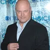 Michael Chiklis