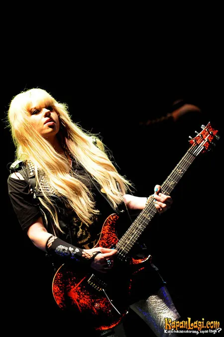 Foto Orianthi
