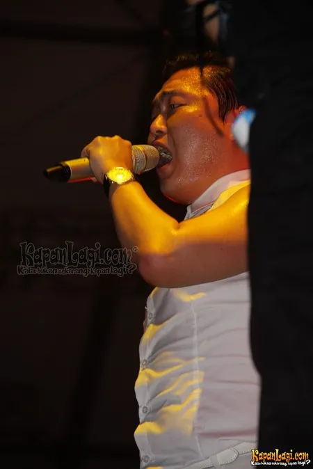 Foto PSY