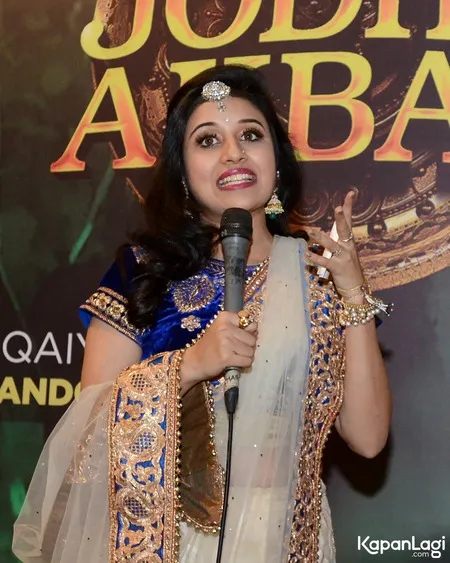 Foto Paridhi Sharma