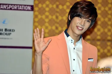 Foto Park Jung Min