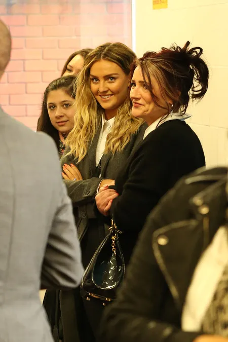 Foto Perrie Edwards