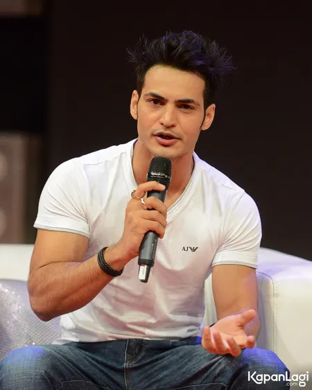 Foto Ravi Bhatia