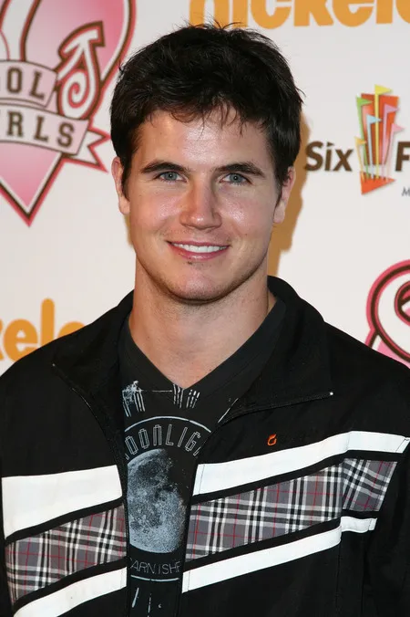 Foto Robbie Amell