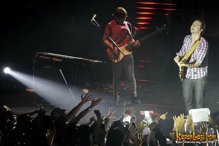 Foto Secondhand Serenade