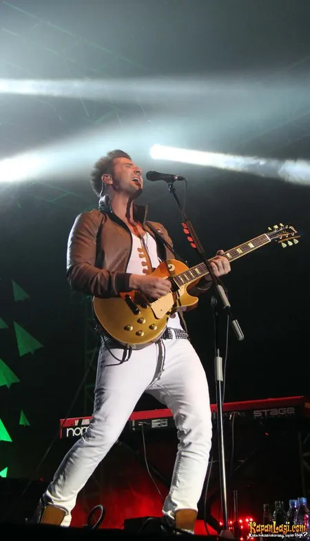 Foto Secondhand Serenade