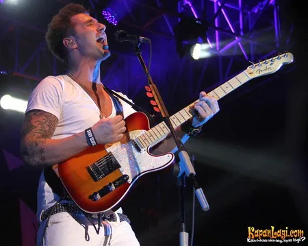 Foto Secondhand Serenade