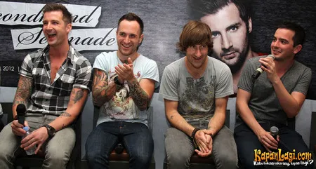 Foto Secondhand Serenade