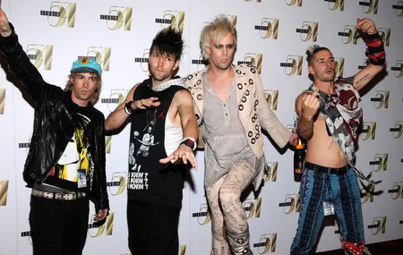 Foto Semi Precious Weapons