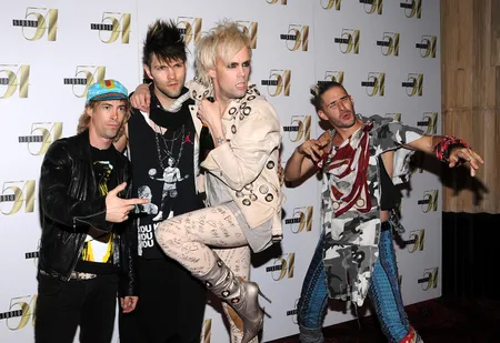 Foto Semi Precious Weapons