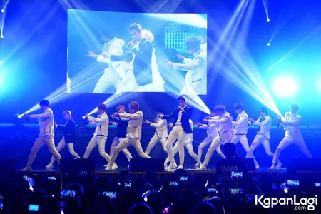Foto SEVENTEEN