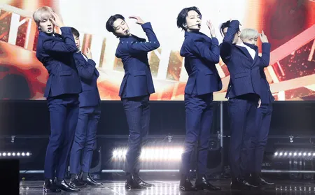 Foto SF9
