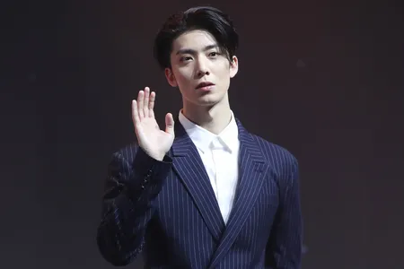 Foto SF9