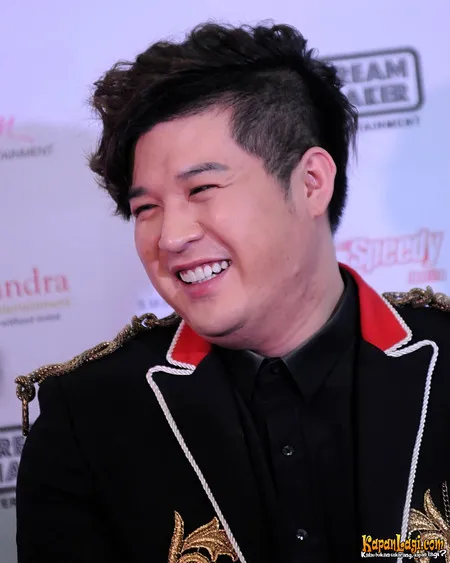 Foto Shindong Hee