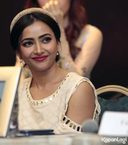 Foto Shweta Basu Prasad