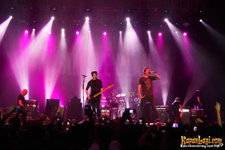 Foto Simple Plan